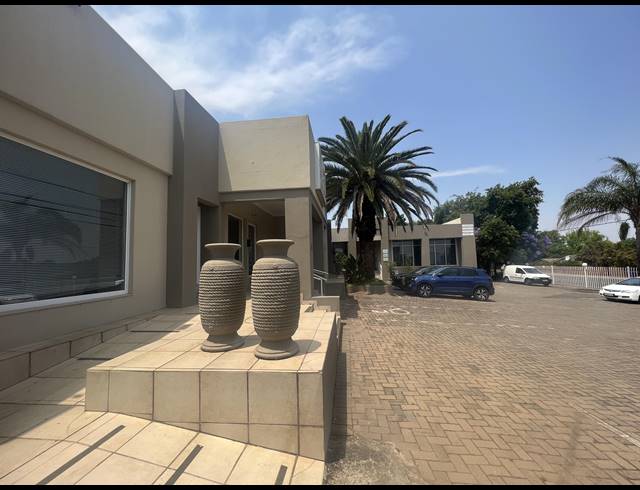 730M² RETAIL FOR SALE IN LYTTELTON MANOR